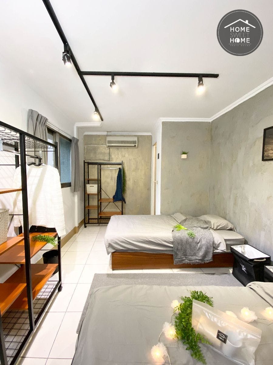 Bed In A 2-Bed Gender Separated Room - Comfortable Urban Apts w/ Workspace Home - Gallery - 12