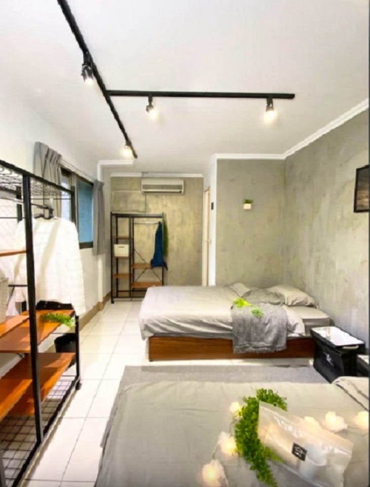 Bed In A 2-Bed Gender Separated Room - Comfortable Urban Apts w/ Workspace Home - Gallery - 22