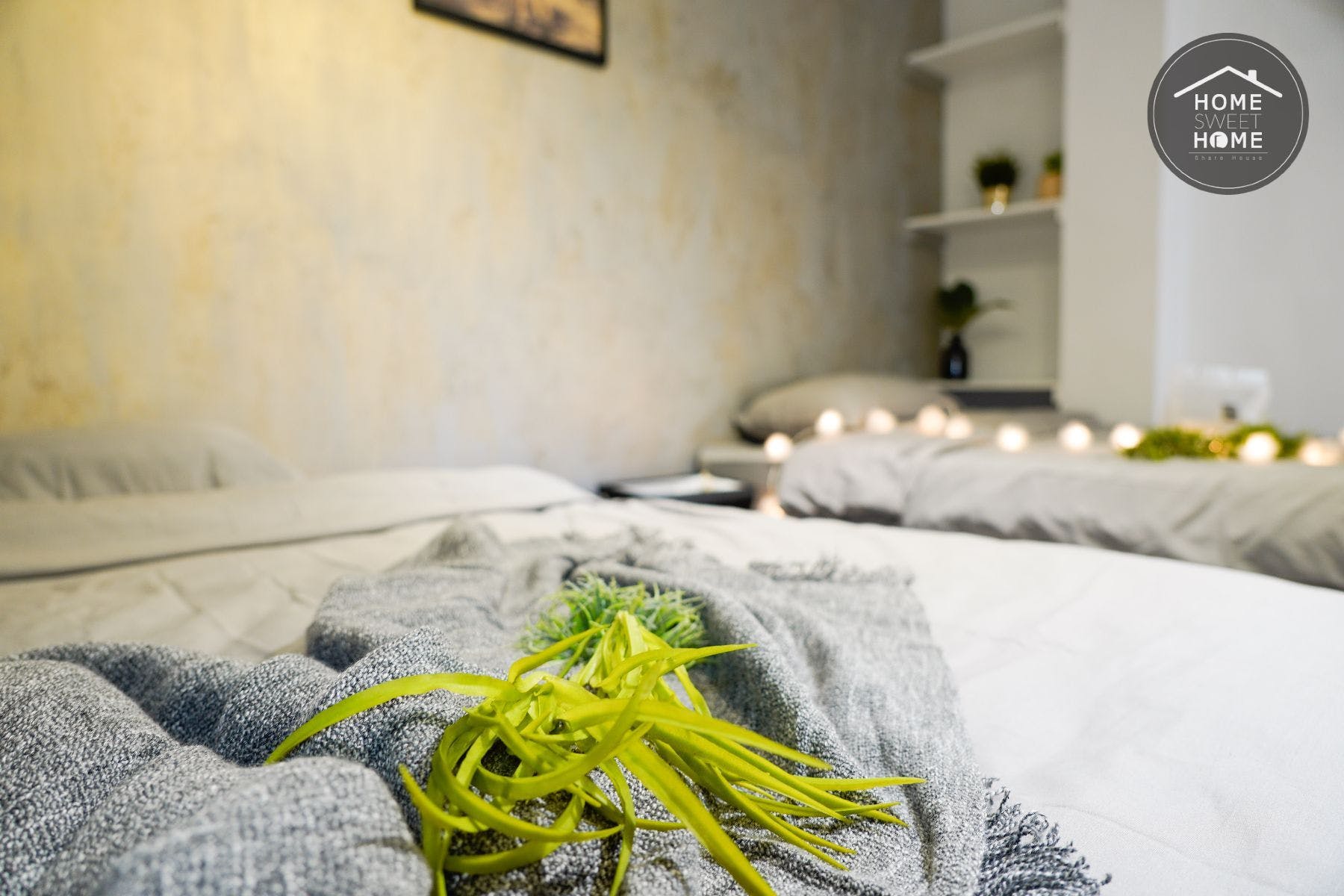 Bed In A 2-Bed Gender Separated Room - Comfortable Urban Apts w/ Workspace Home - Gallery - 11