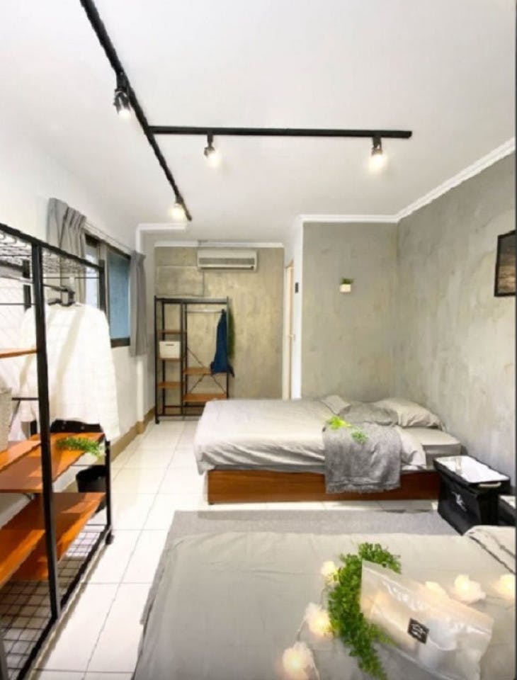 Bed In A 2-Bed Gender Separated Room - Comfortable Urban Apts w/ Workspace Home - Gallery - 18