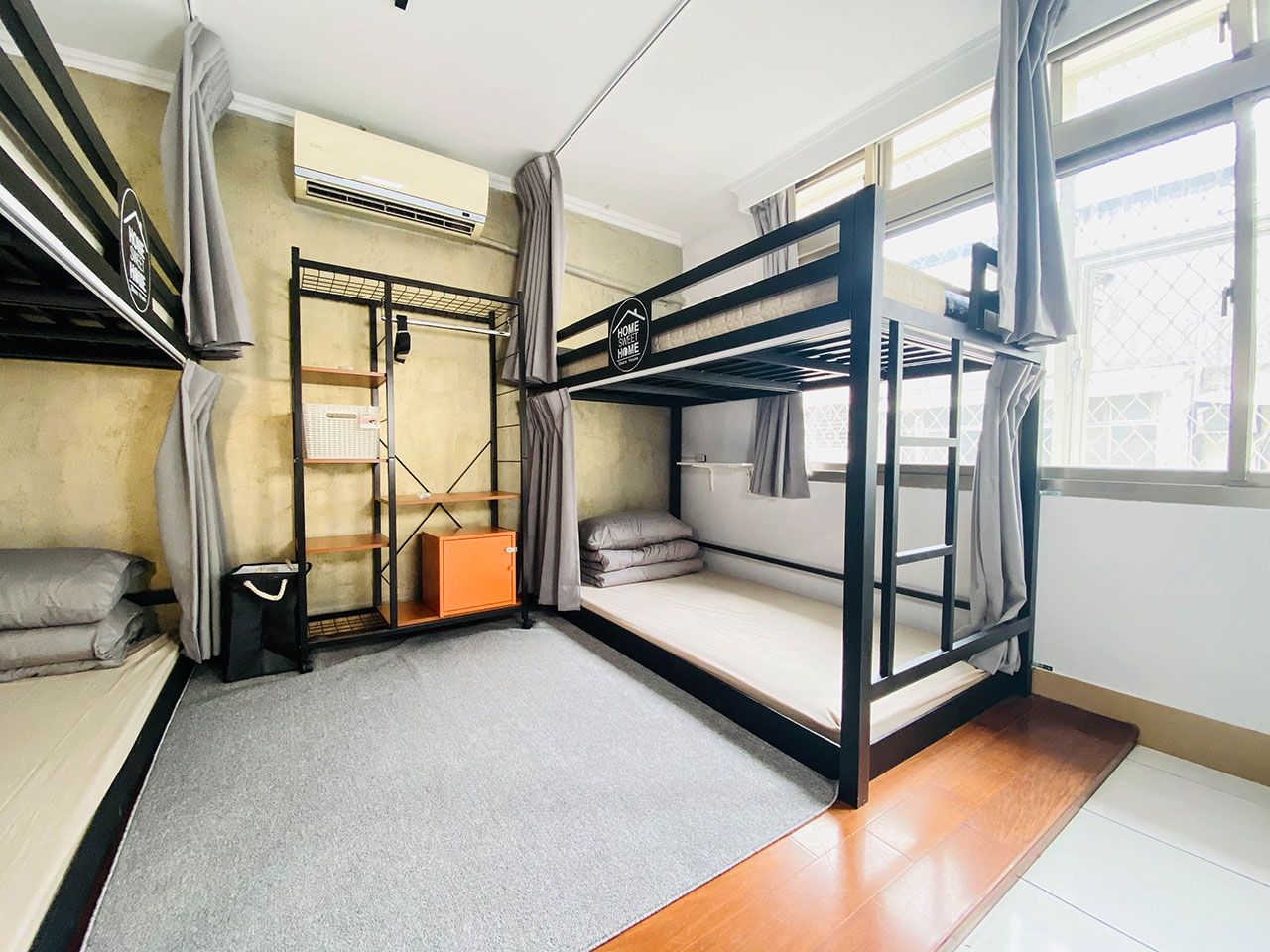 Bed In A 4-Bed Gender Separated Room - Comfortable Urban Apts w/ Workspace Home - Gallery - 21