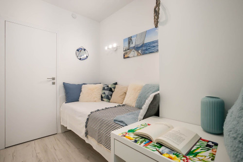 Room 2 with terrace by Metro Wilanowska - Gallery - 19