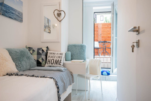 Room 2 with terrace by Metro Wilanowska - Gallery - 21