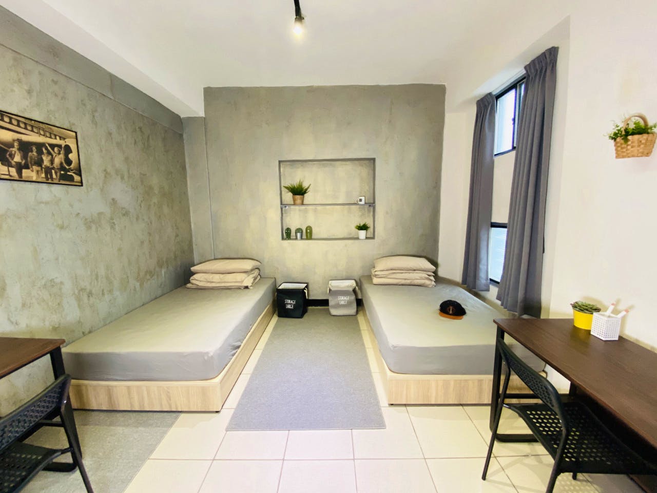  Bed In A 2-Bed Gender Separated Room  -  Austere Modern Styled Apt. w/ Workspace Home  - Gallery -  11