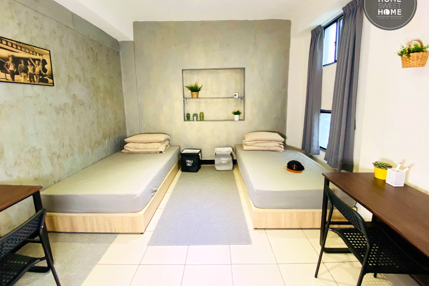  Bed In A 2-Bed Gender Separated Room  -  Austere Modern Styled Apt. w/ Workspace Home  - Gallery -  1