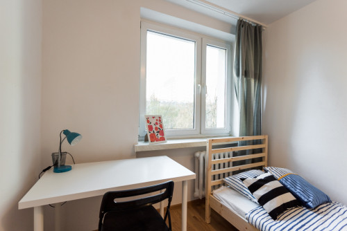 SPECIOUS PRIVATE ROOM 3 AT PLOCKA 8