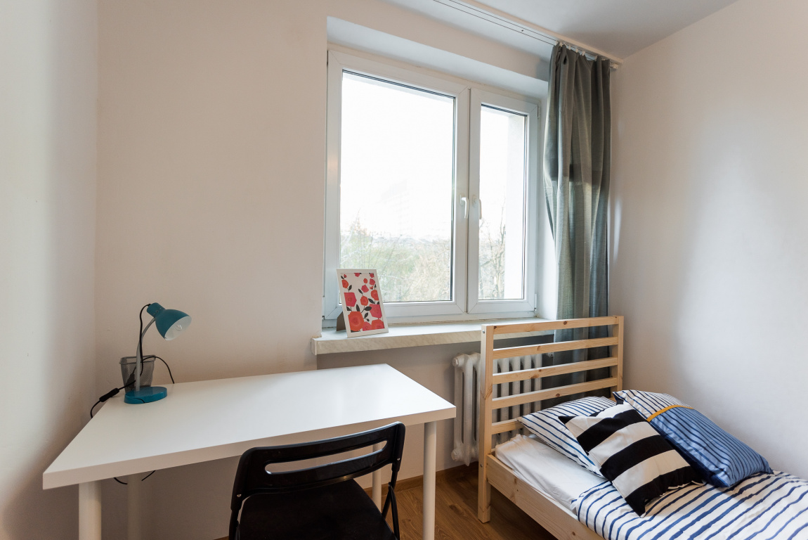 SPECIOUS PRIVATE ROOM 3 AT PLOCKA 8 - 10