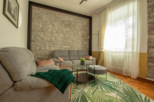 Sunny Colorful Apt.
