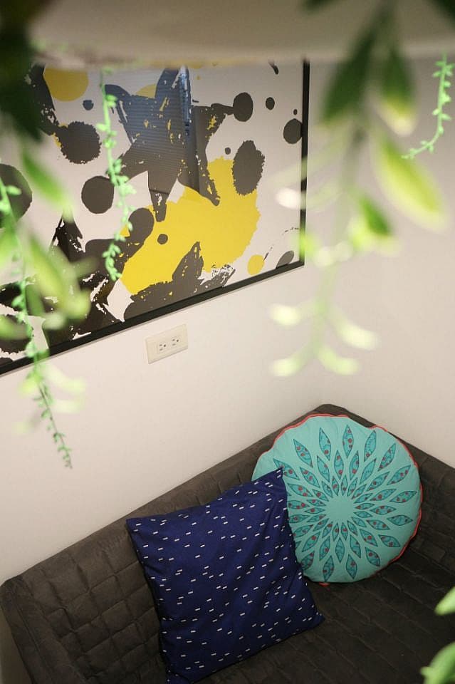 A - Suite - Colorful Vintage Style Apt. w/ Workspace + Rooftop Deck - Gallery - 24