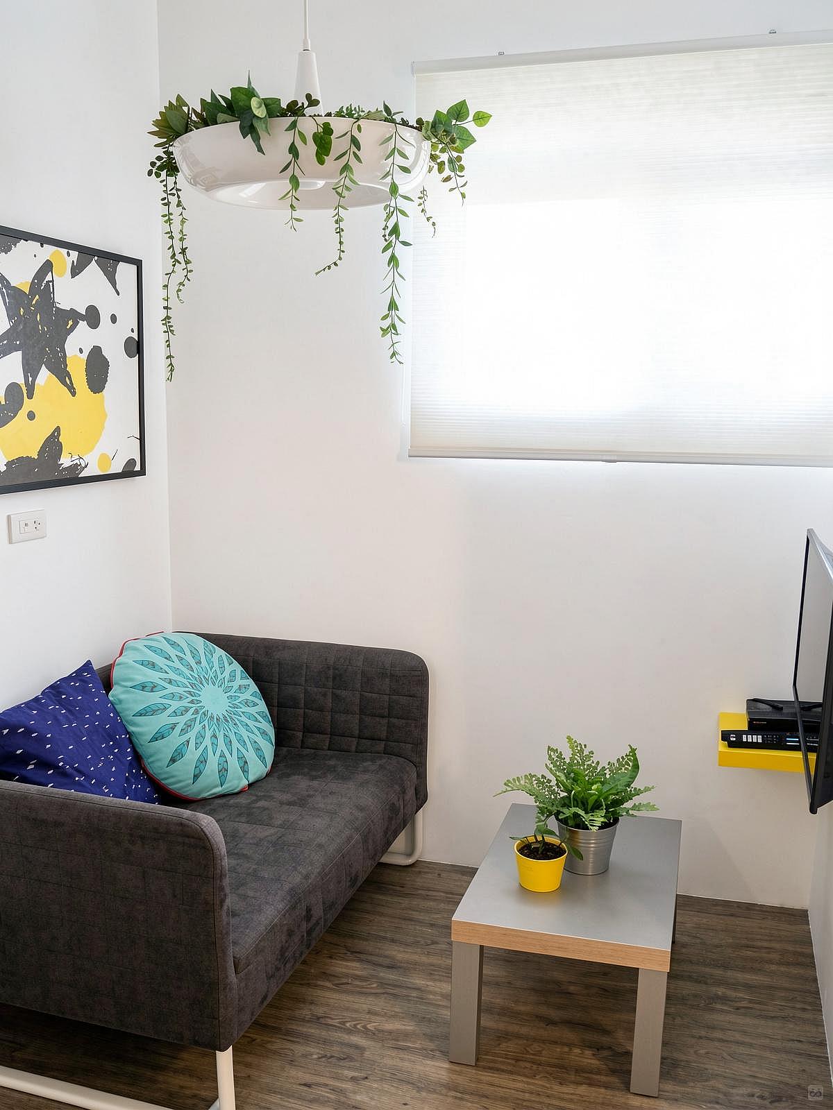 A - Suite - Colorful Vintage Style Apt. w/ Workspace + Rooftop Deck - Gallery - 28