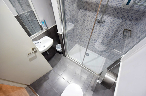 Vibrant Trendy Complex w/ Coworking