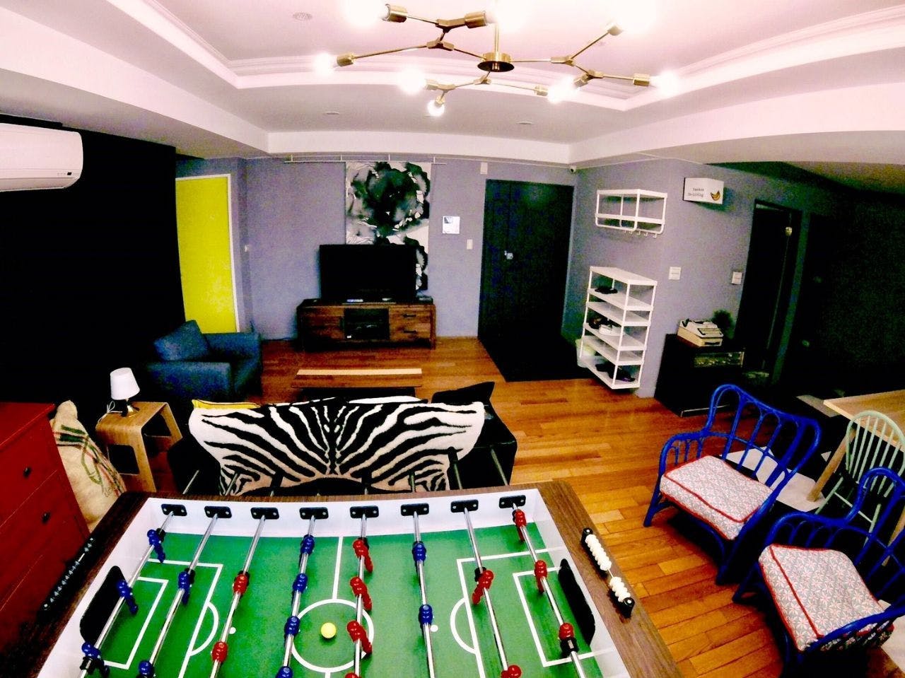 Generous Modern Apt. w/ Workspace