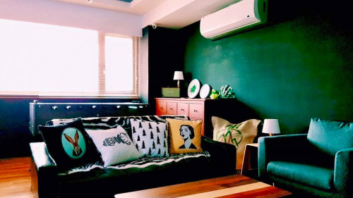 Generous Modern Apt. w/ Workspace