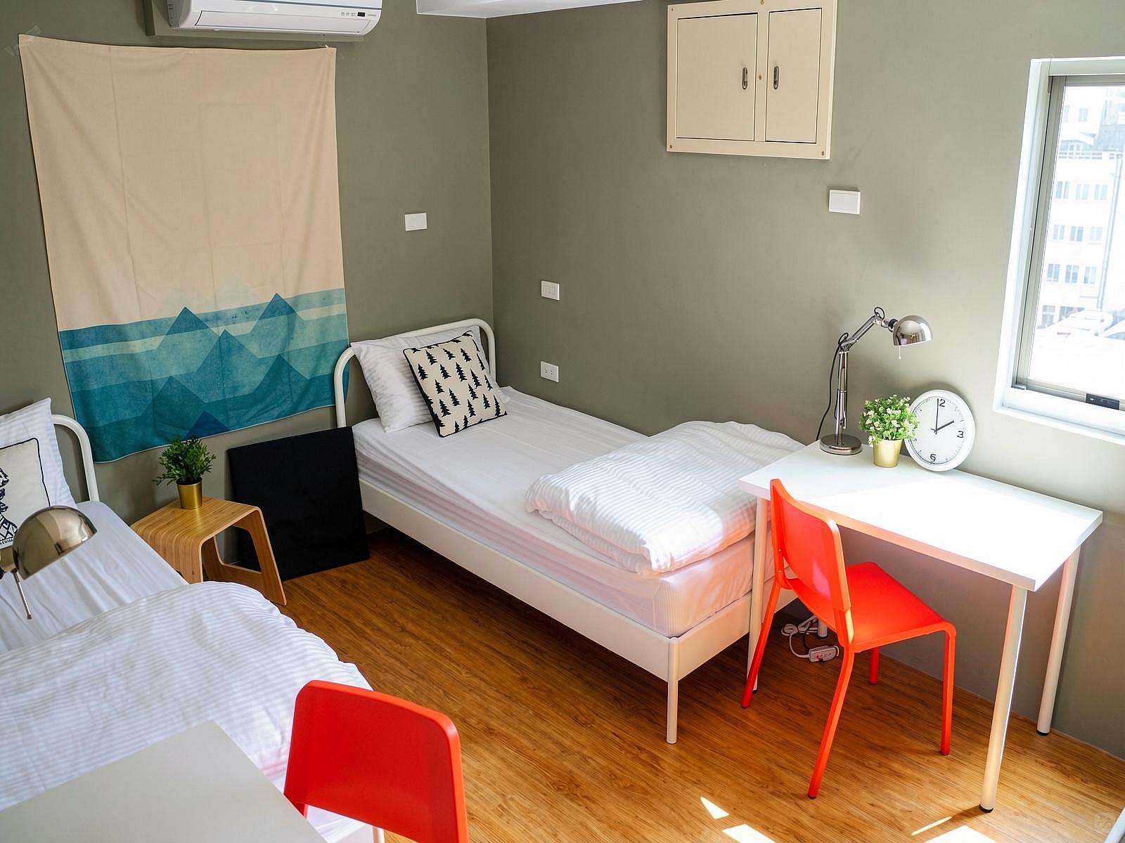B - Bed In A 2-Bed Shared Room - 6