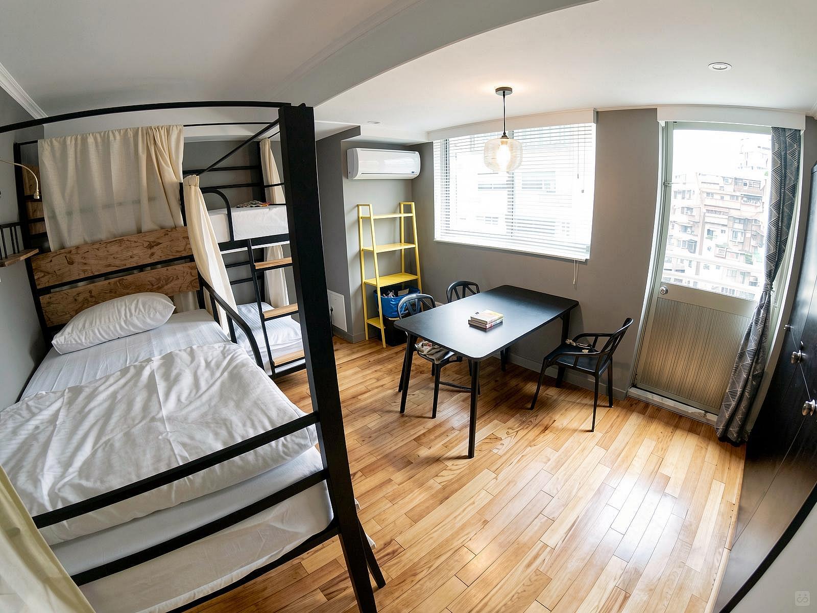 D - Bed In A 3-Bed Male Only Room - 4