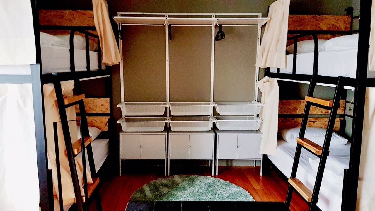E - Bed In A 4-Bed Female Only Room - Generous Modern Apt. w/ Workspace - Gallery - 16
