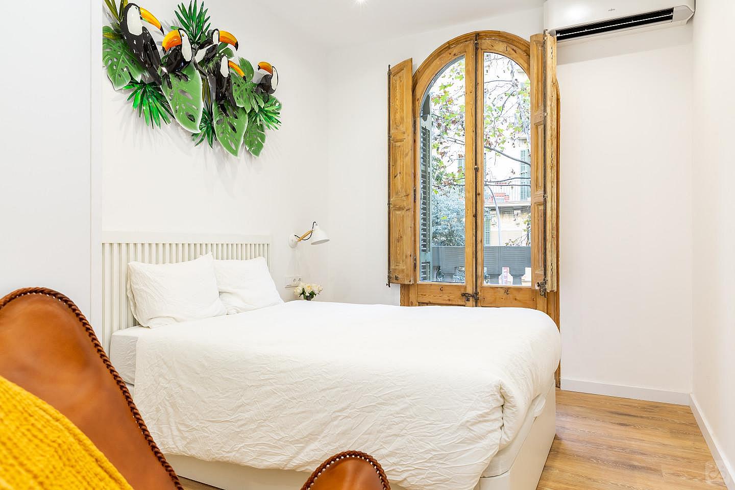 Double Room With Balcony - Gorgeous apartment near Sagrada Familia Collective - Gallery - 1