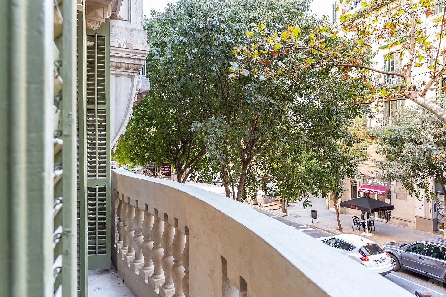 Double Room With Balcony - Gorgeous apartment near Sagrada Familia Collective - Gallery - 19