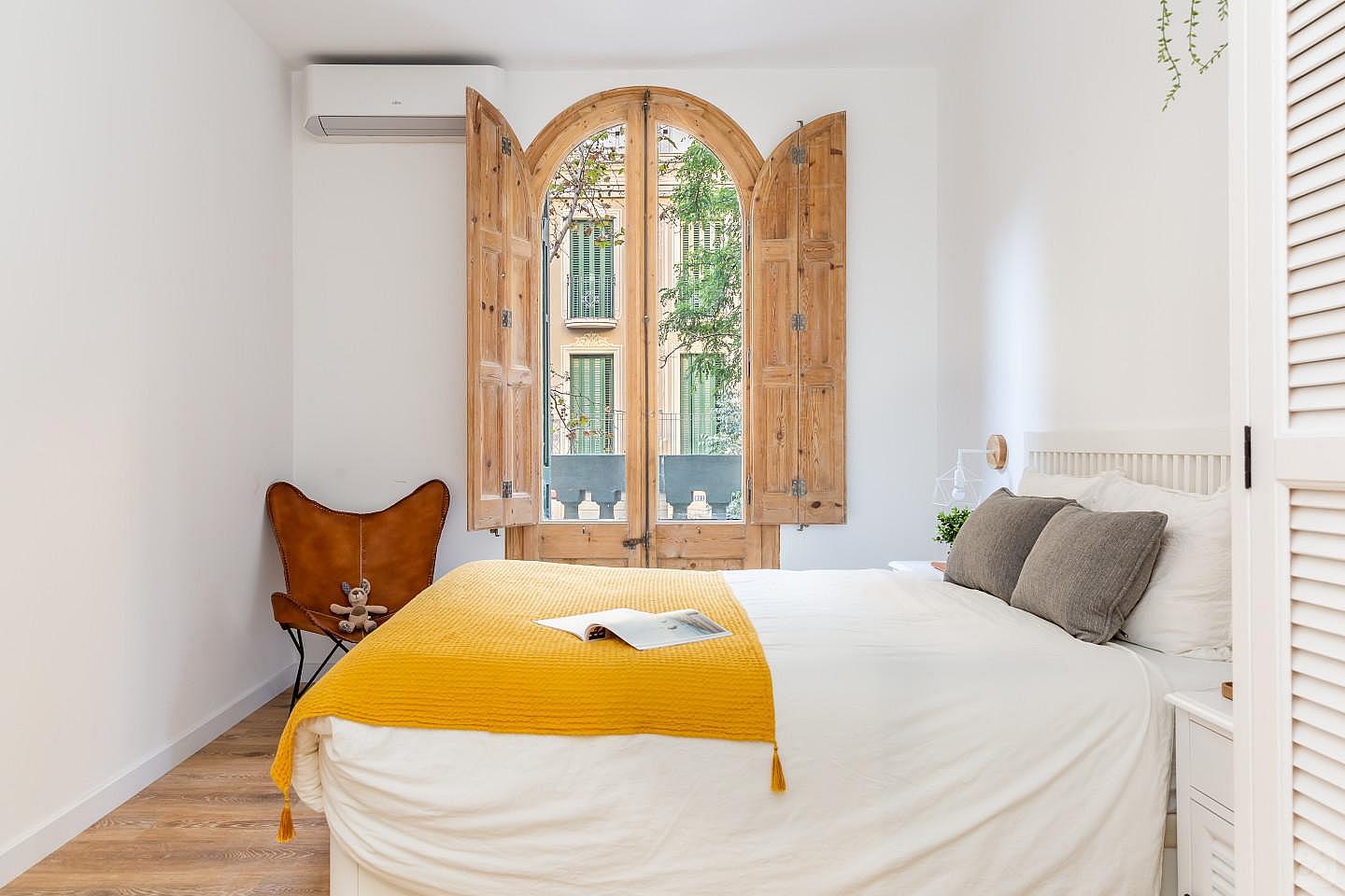 Double Room With Balcony - Gorgeous apartment near Sagrada Familia Collective - Gallery - 15