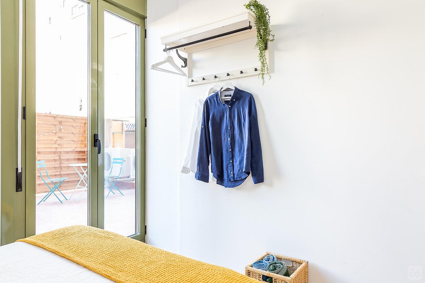 Full Room With Shared Terrace - Gorgeous apartment near Sagrada Familia Collective - Gallery - 19