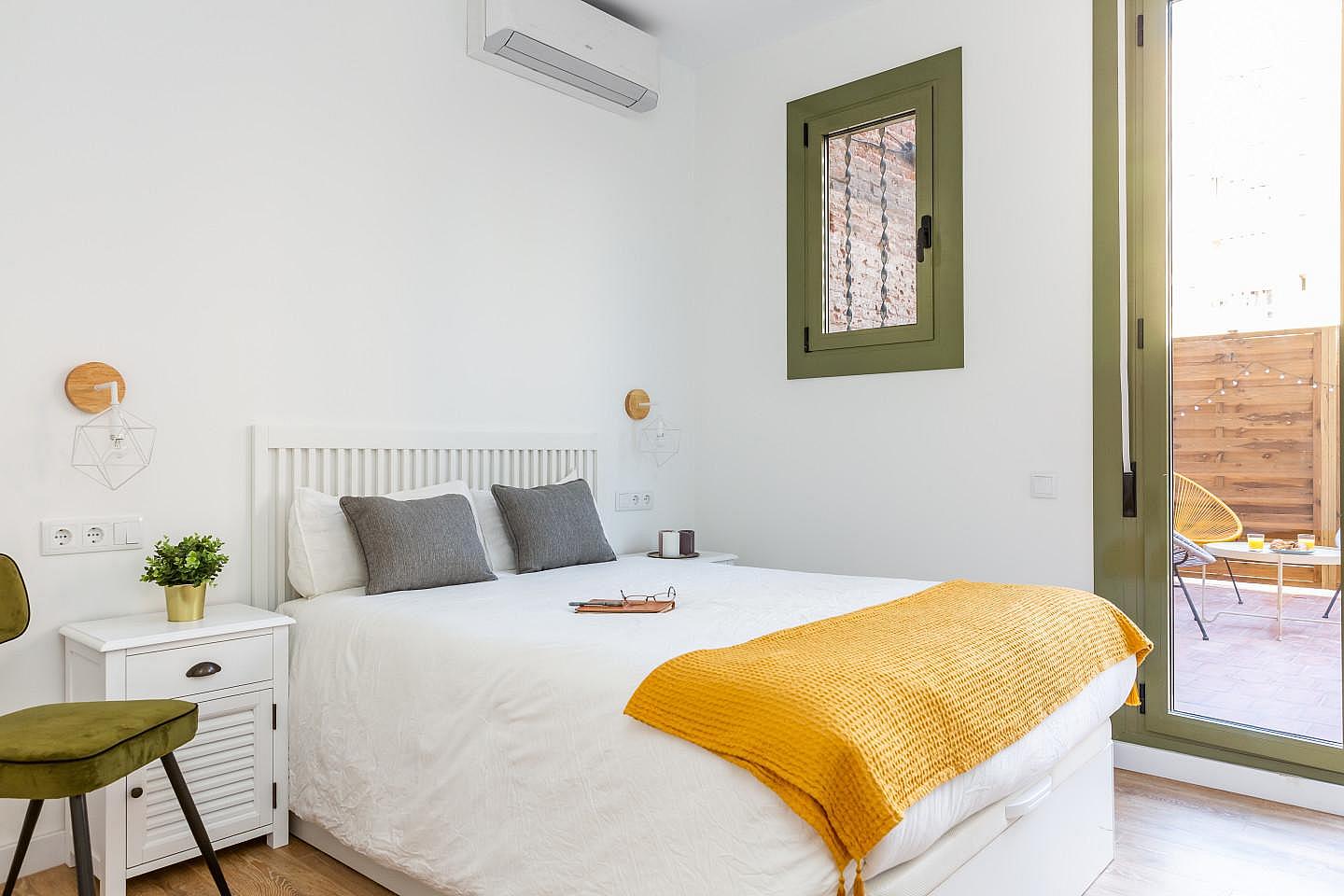Full Room With Shared Terrace - Gorgeous apartment near Sagrada Familia Collective - Gallery - 18