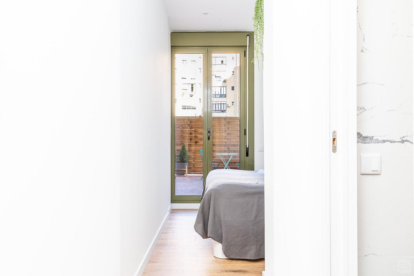 Full Room With Shared Terrace - Gorgeous apartment near Sagrada Familia Collective - Gallery - 5
