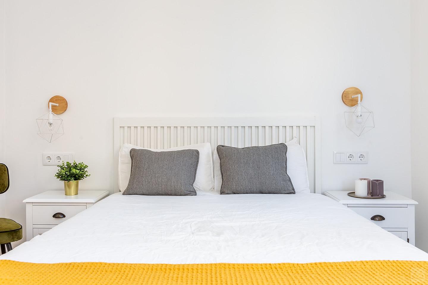 Full Room With Shared Terrace - Gorgeous apartment near Sagrada Familia Collective - Gallery - 21