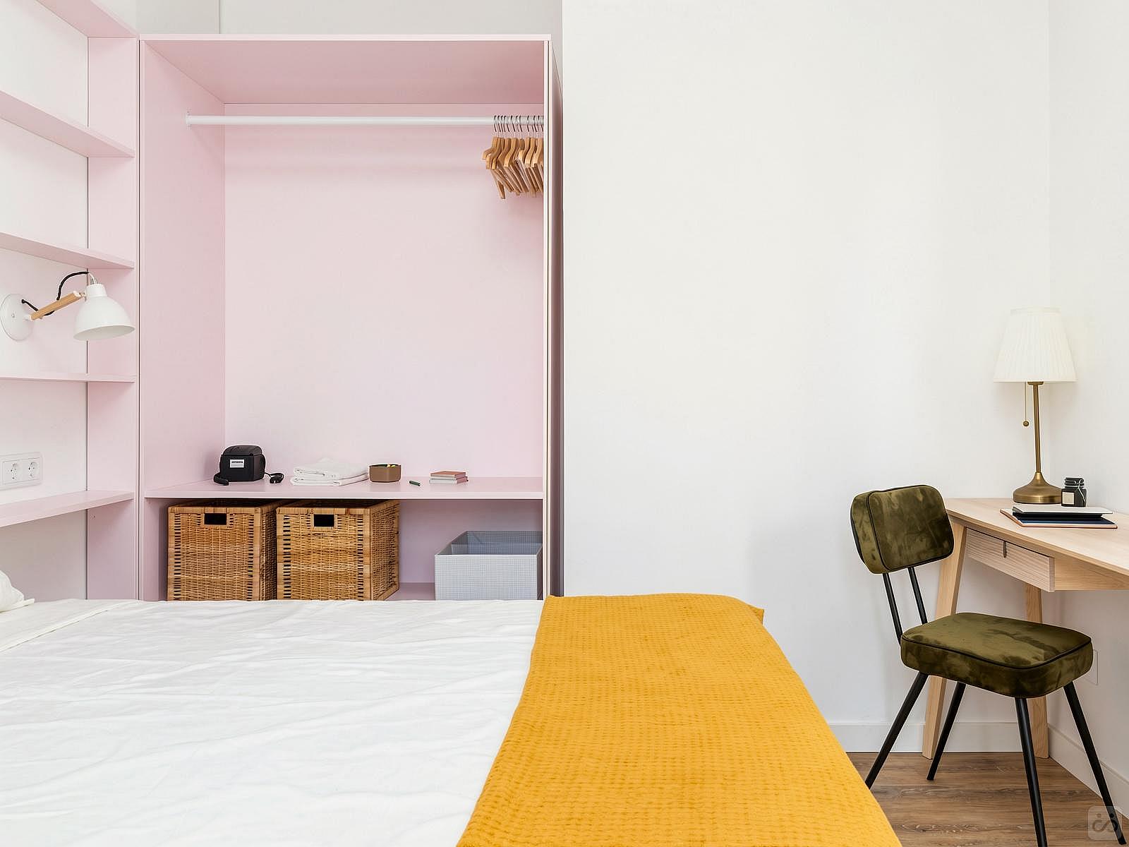 Large Bedroom - Gorgeous apartment near Sagrada Familia Collective - Gallery - 32