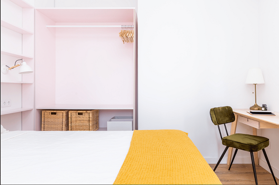 Large Bedroom - Gorgeous apartment near Sagrada Familia Collective - Gallery - 22