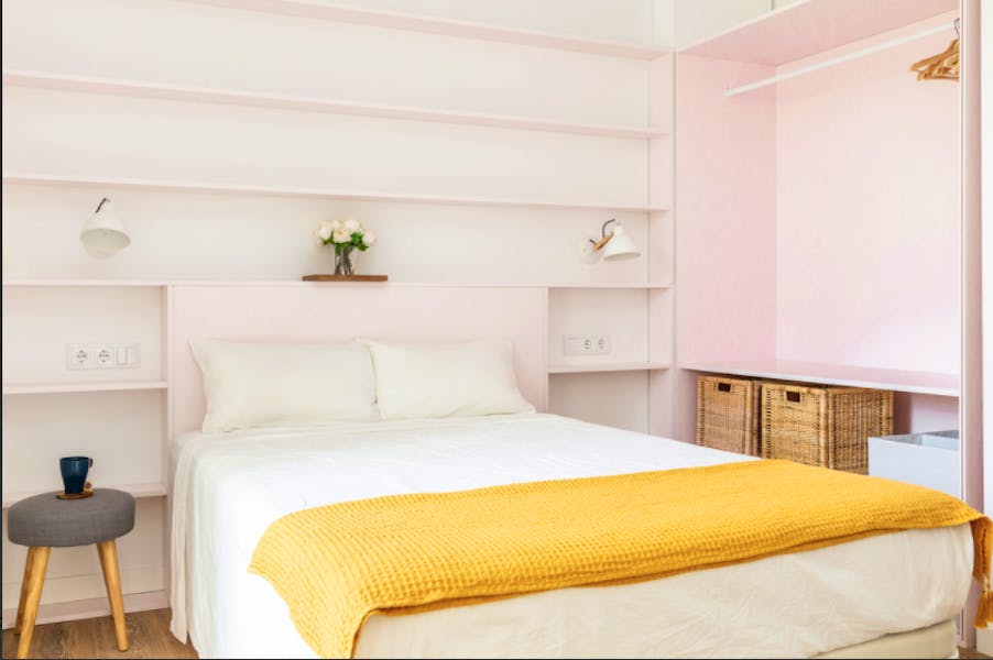 Large Bedroom - Gorgeous apartment near Sagrada Familia Collective - Gallery - 11