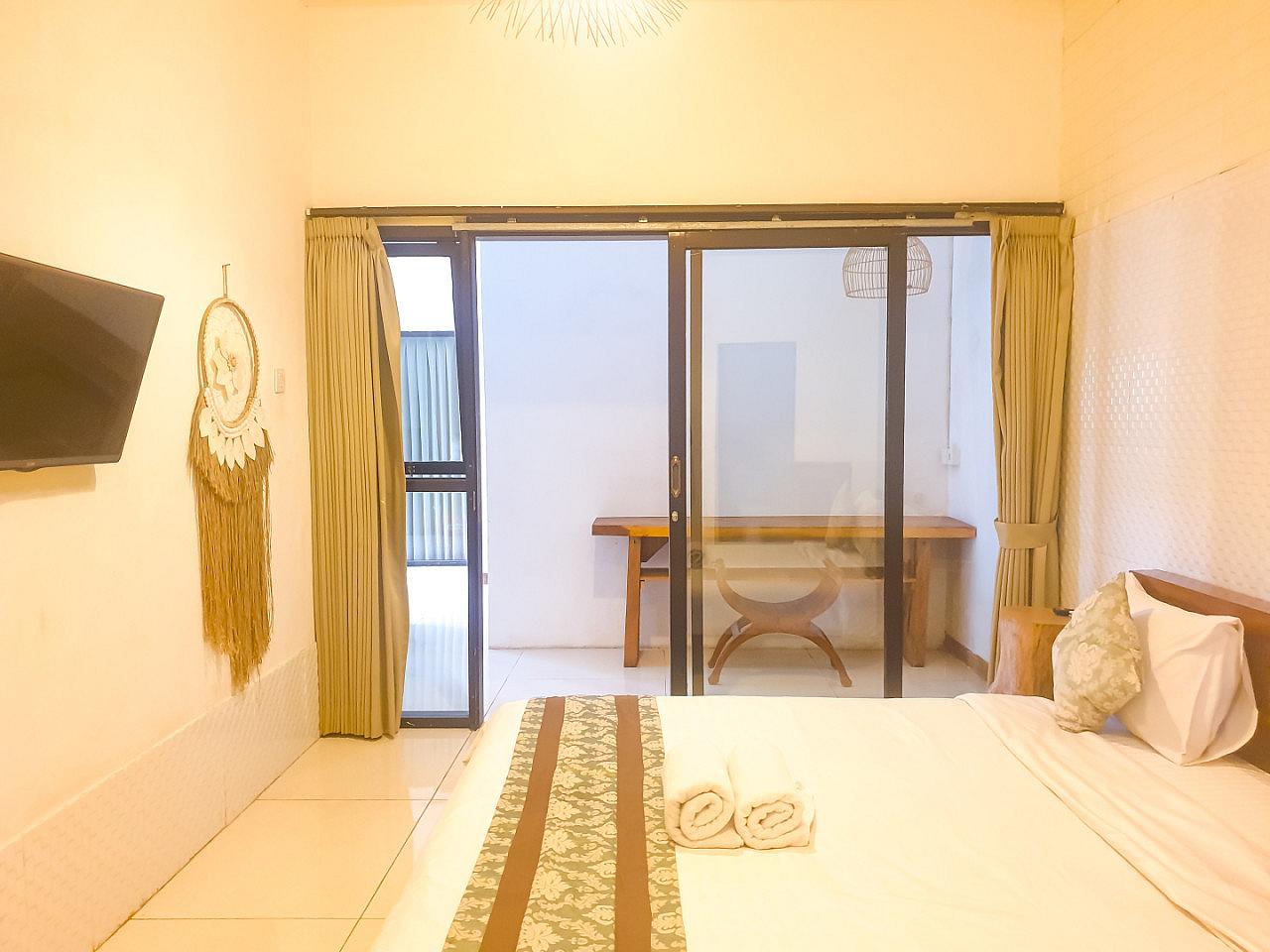  Basic Suite - No Window  -  Exotic Jungle Villa w/ Coworking + Rooftop Deck  - Gallery -  18