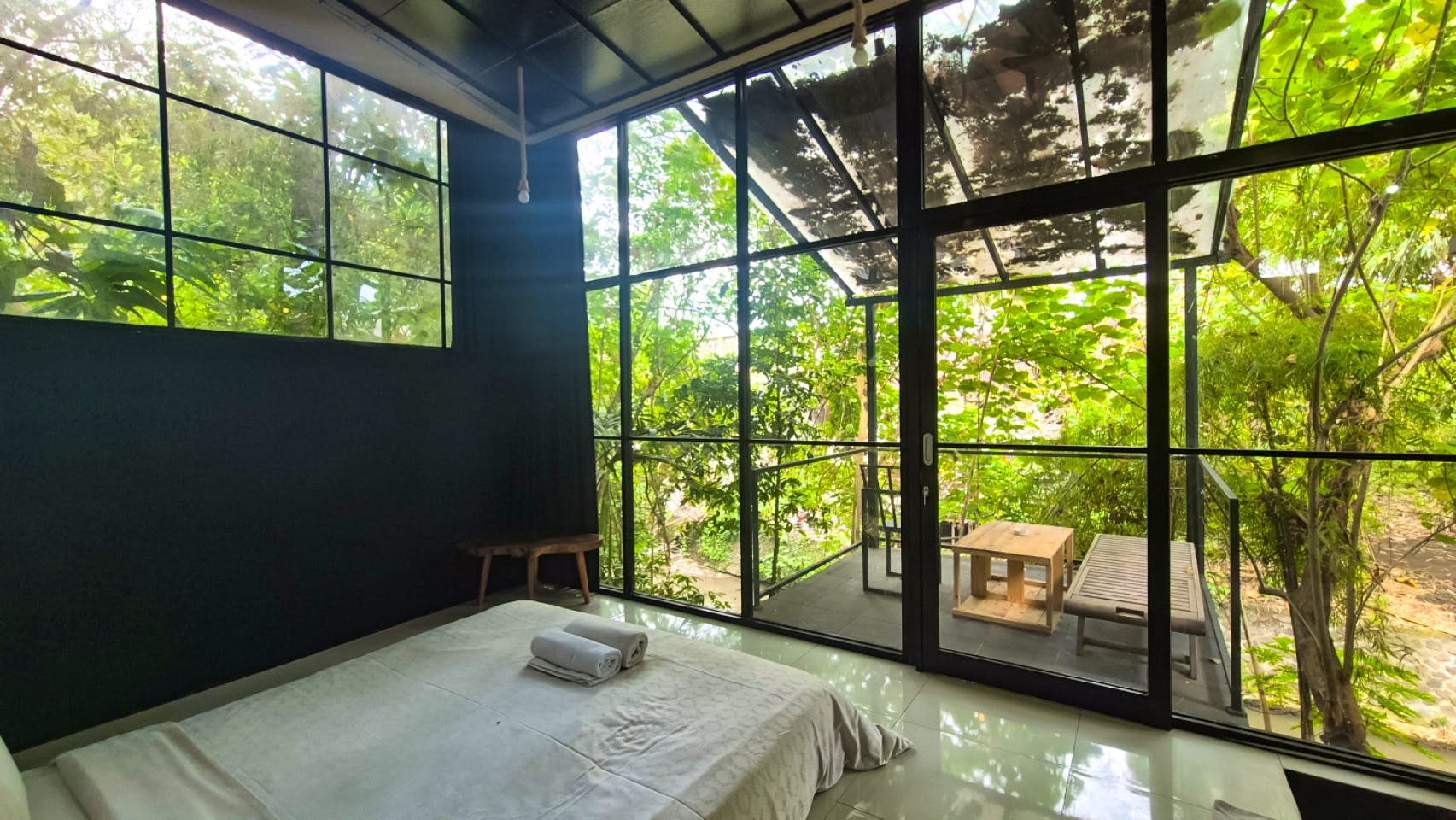  Jungle View Suite  -  Exotic Jungle Villa w/ Coworking + Rooftop Deck  - Gallery -  15