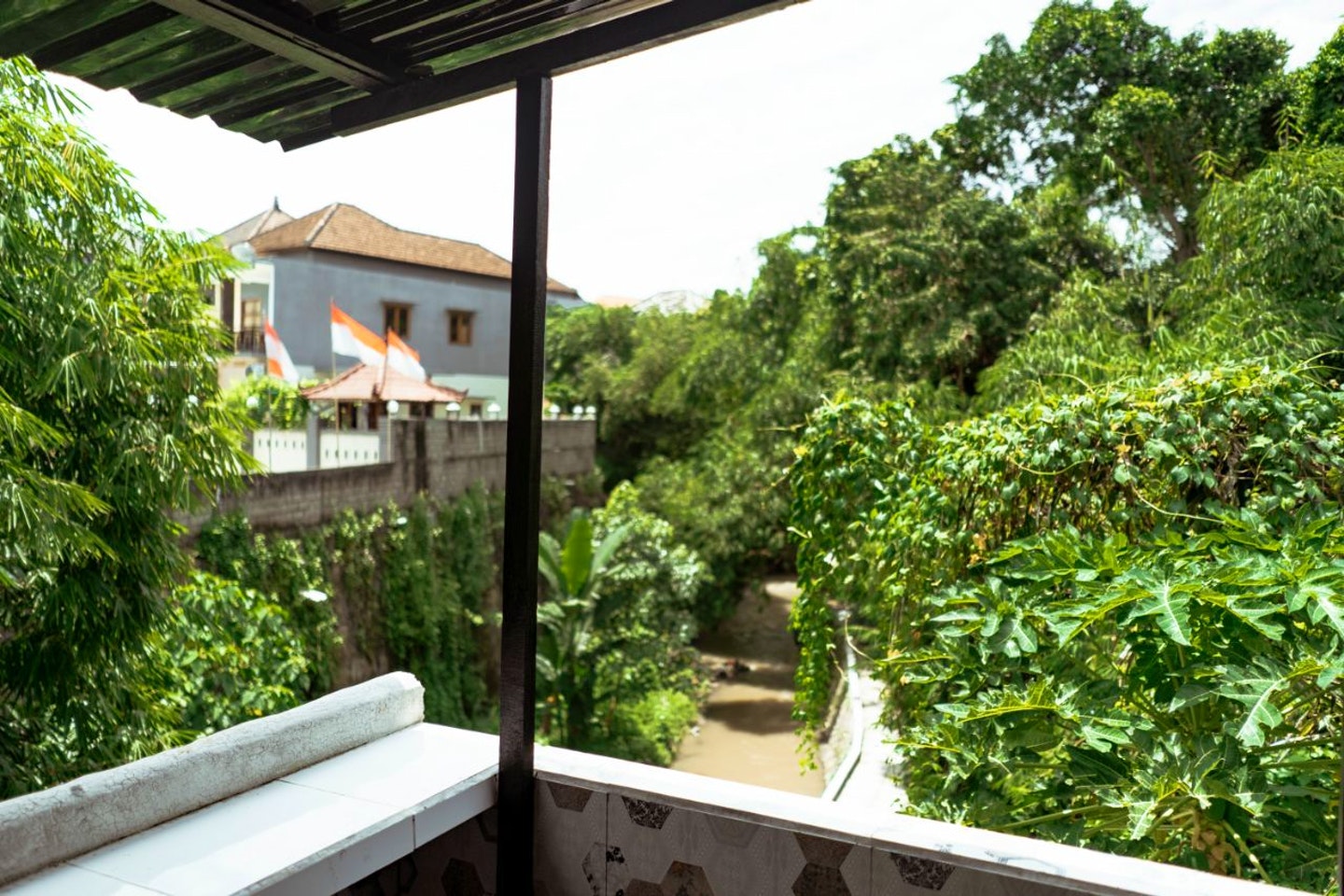  Jungle View Suite  -  Exotic Jungle Villa w/ Coworking + Rooftop Deck  - Gallery -  22