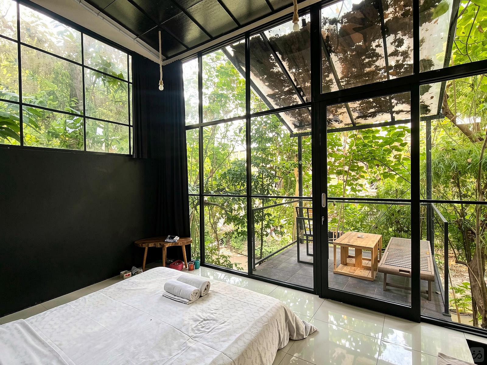  Jungle View Suite  -  Exotic Jungle Villa w/ Coworking + Rooftop Deck  - Gallery -  6