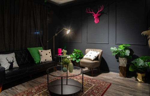 Trendy Urban Style Apt. w/ Workspace