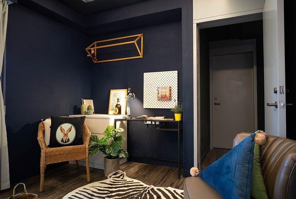 Bed In A 2-Bed Mixed Gender Room - Trendy Urban Style Apt. w/ Workspace - Gallery - 19