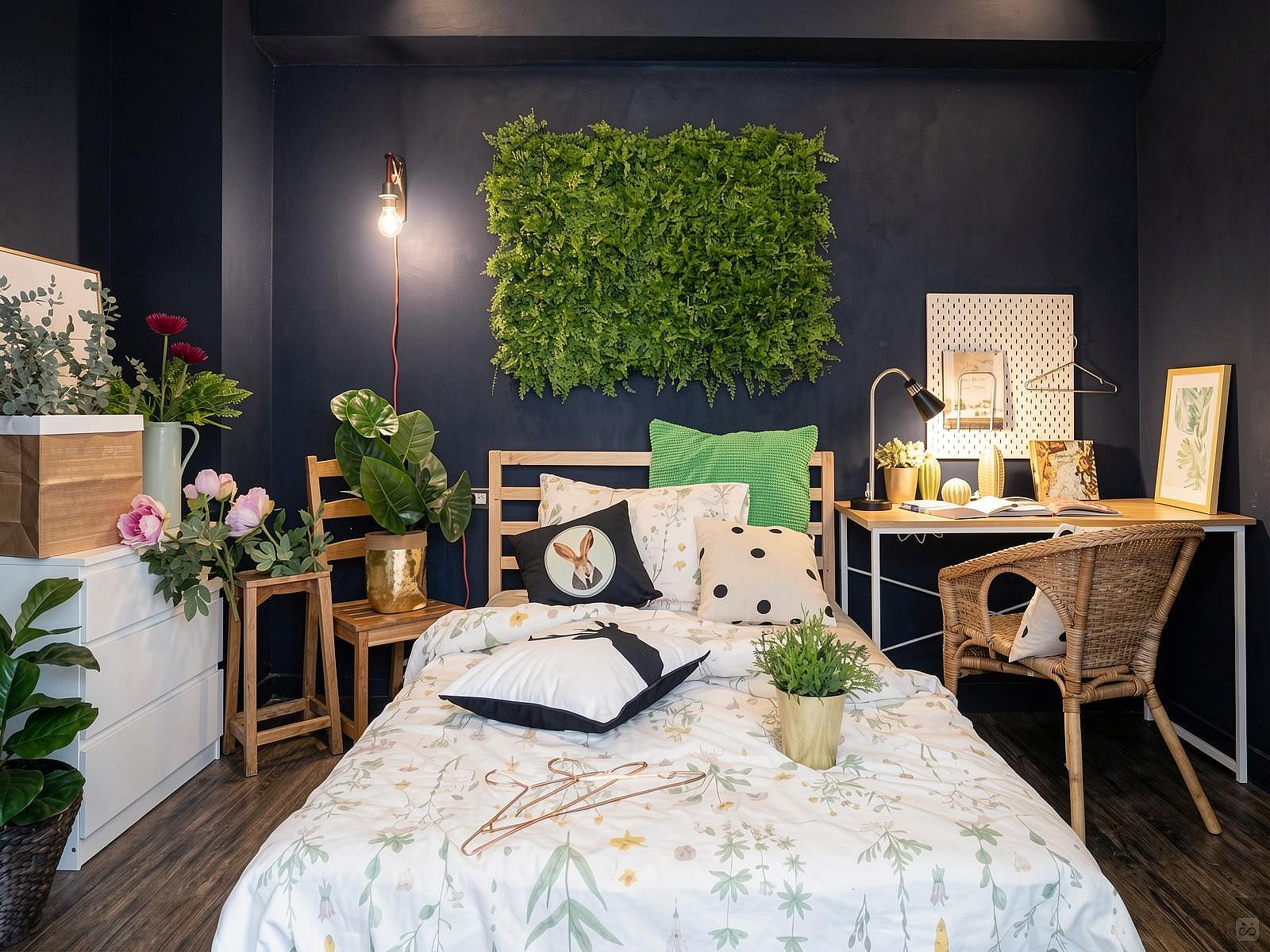 Room F - Deluxe Single Room - Trendy Urban Style Apt. w/ Workspace - Gallery - 21