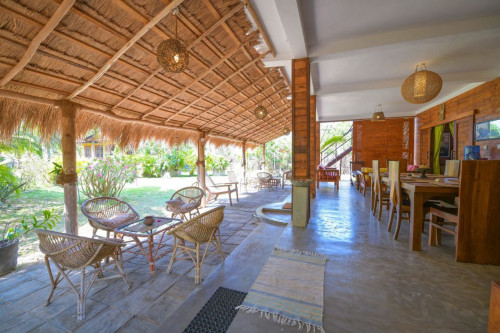 Rural Airy House w/ Coworking + Pool