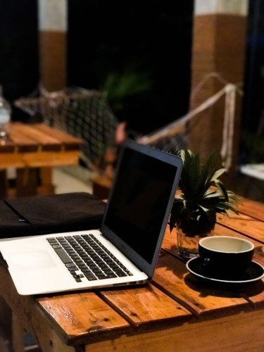 Rural Airy House w/ Coworking + Pool