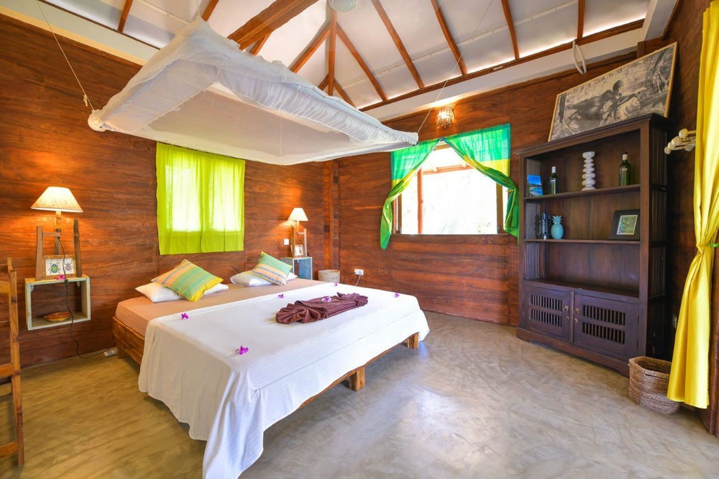Bed In 2-Bed Room Full Board - Rural Airy w/ Coworking + Pool House - Gallery - 6