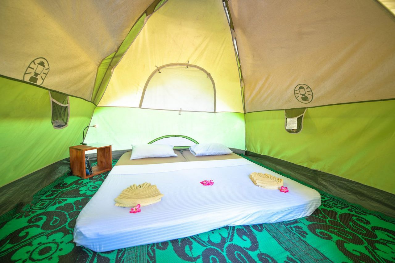 Deluxe Tent Full Board - Rural Airy w/ Coworking + Pool House - Gallery - 8