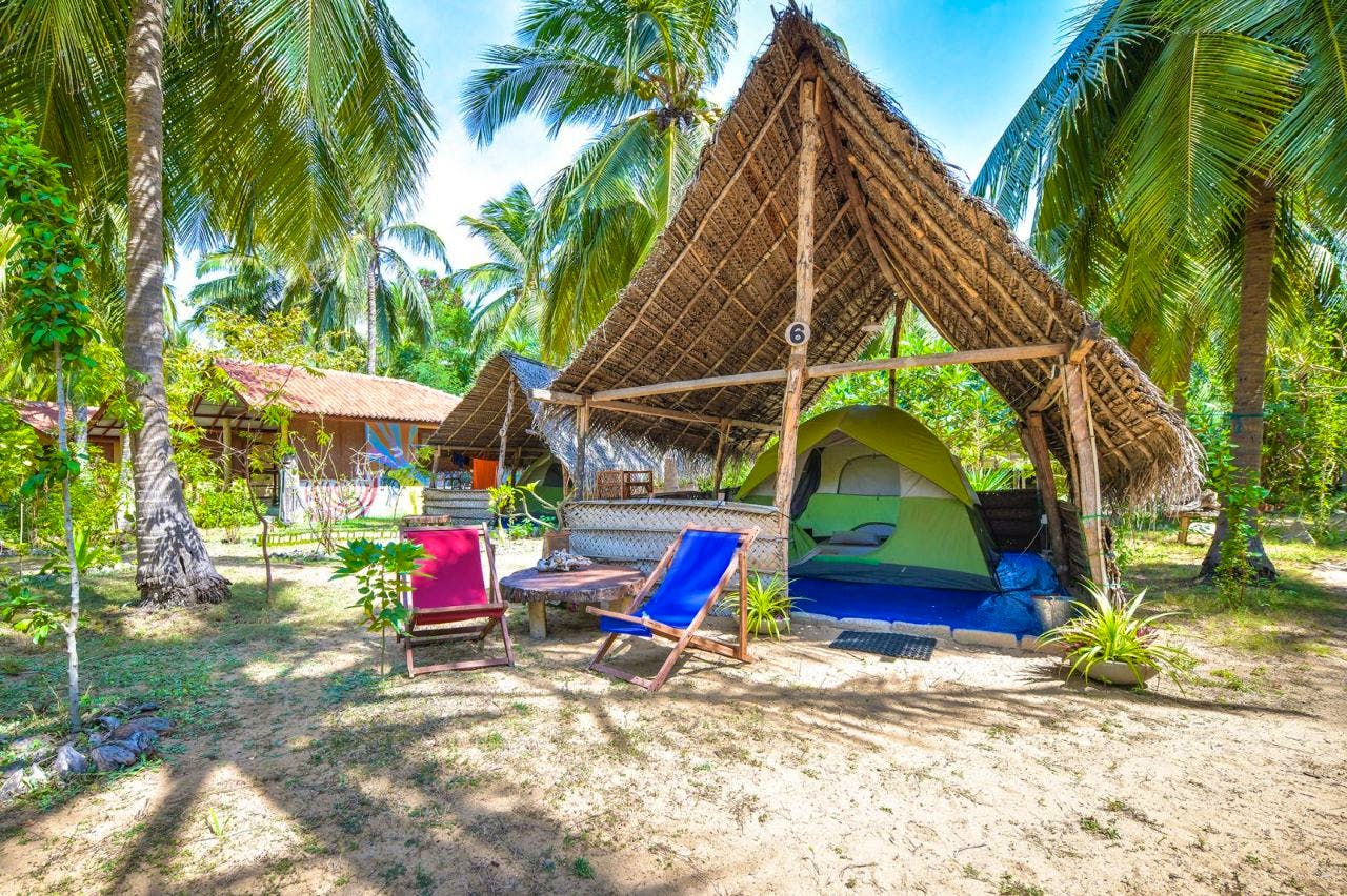 Deluxe Tent Full Board - Rural Airy w/ Coworking + Pool House - Gallery - 12