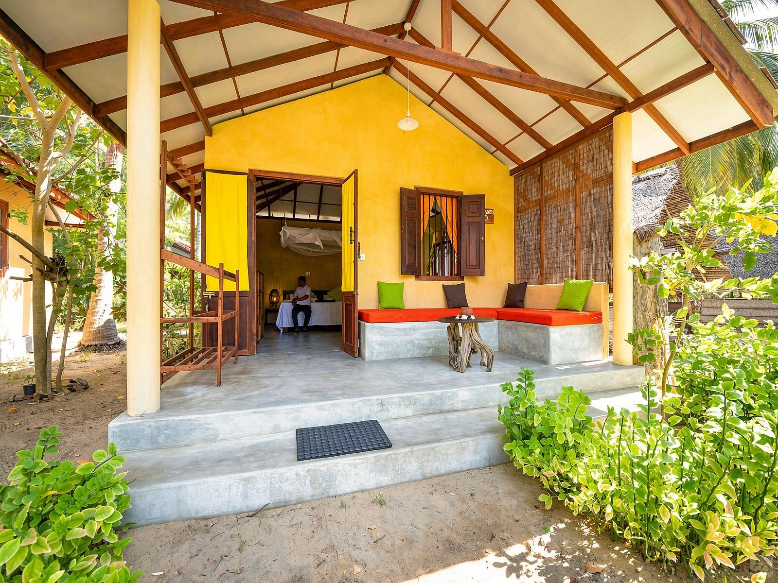 Private Garden Bungalow With AC - Rural Airy w/ Coworking + Pool House - Gallery - 3