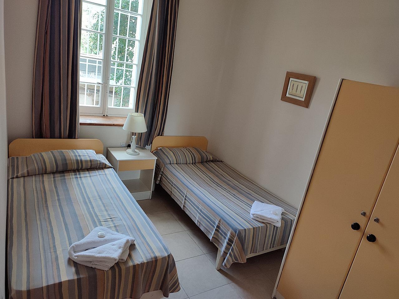 Standard Double Room - 7
