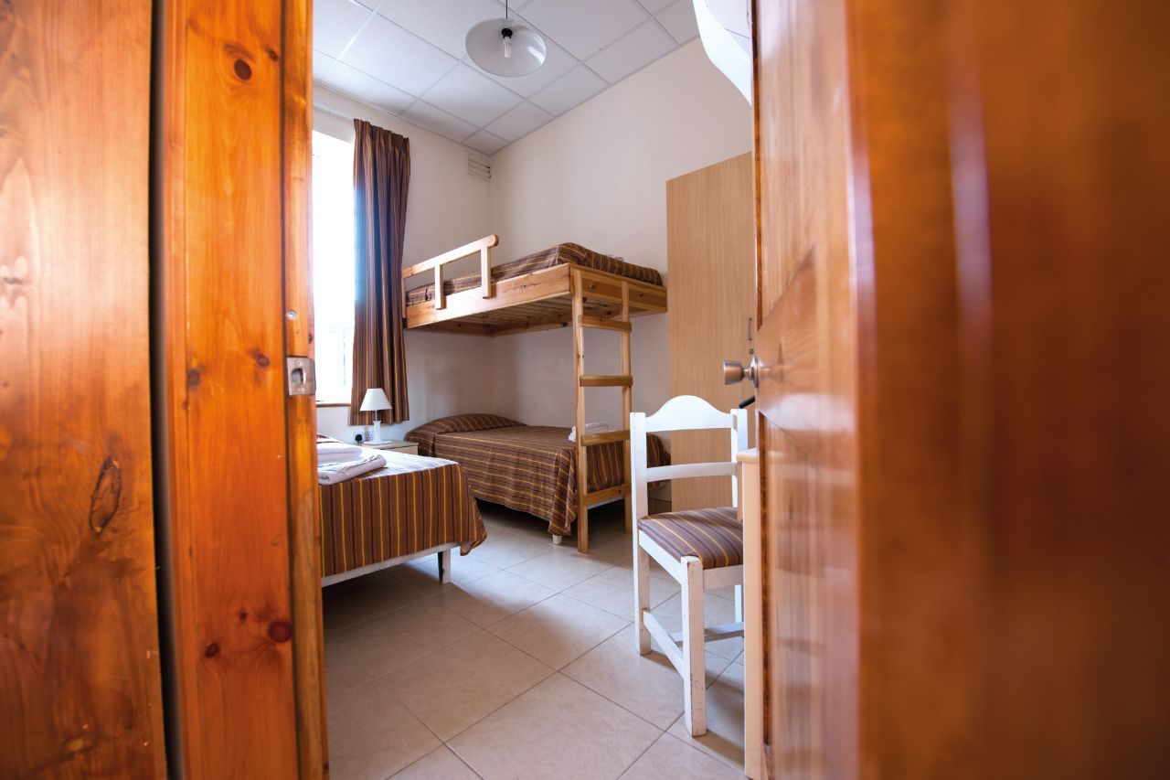 Standard Single Room - 8