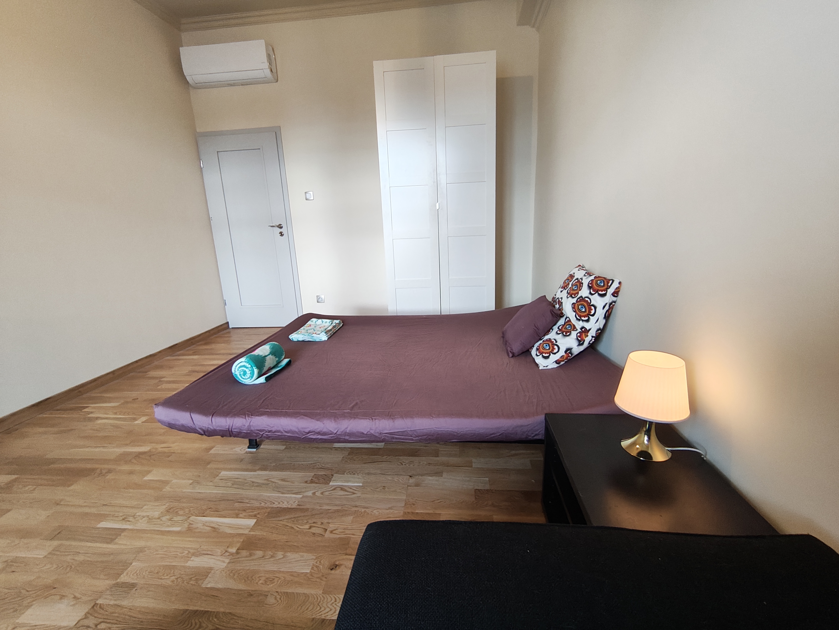 Jewish Quarters, Best To Study&have Fun - 4