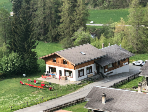 Cozy Chalet Overlooking the Alps w/ Garden + Coworking