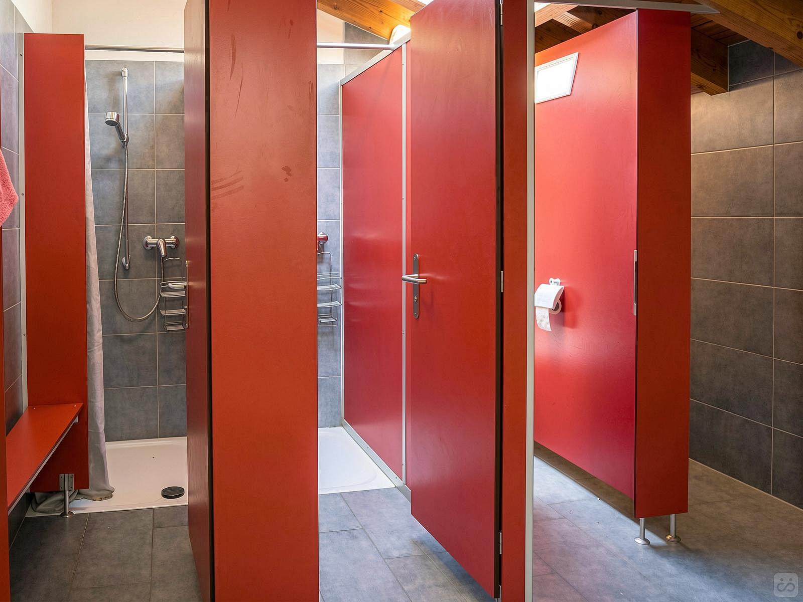 Bed In A 6-Bed Gender Separated Room - Cozy Chalet Overlooking the Alps w/ Garden + Coworking - Gallery - 3