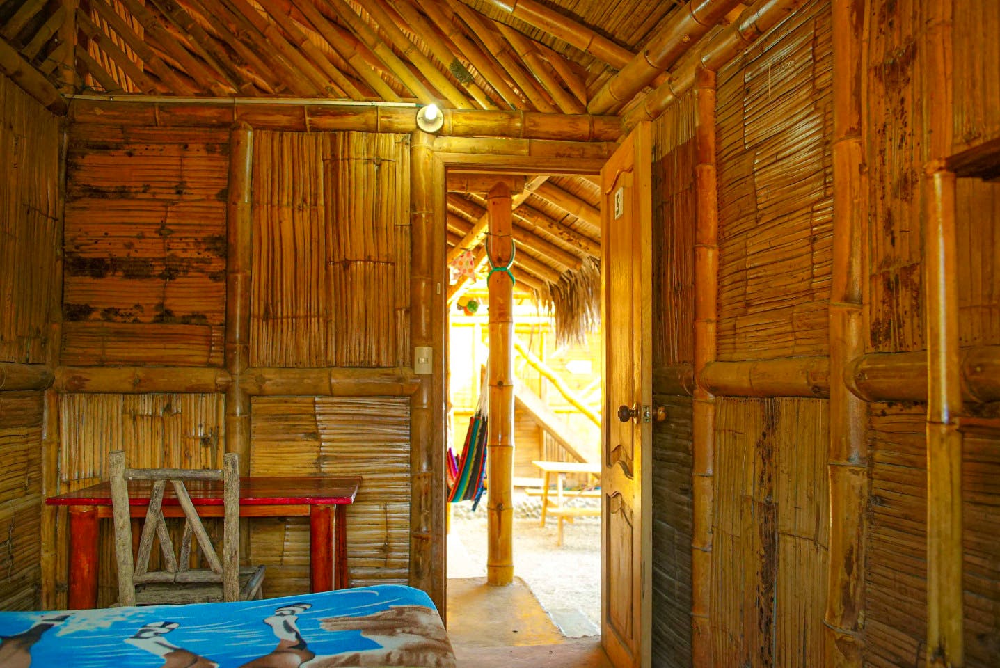  Private 5  -  Beachfront Bamboo Villa w/ Coworking + Outdoors Areas  - Gallery -  1