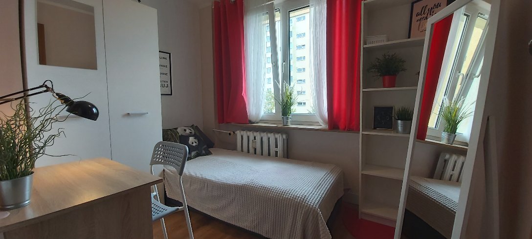 Room 1 At Promienistych 11 Street - 26